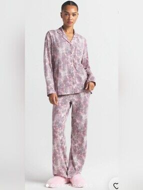 Skims Long Sleeve Button Up Pajama Set
